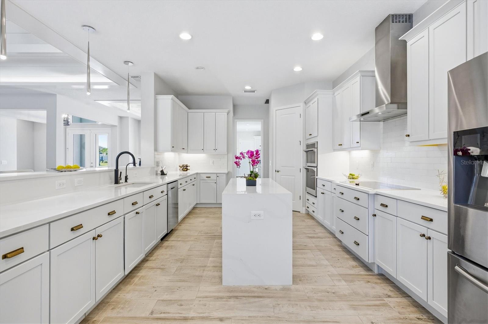 Image 29 of 70 For 3467 Compound Court