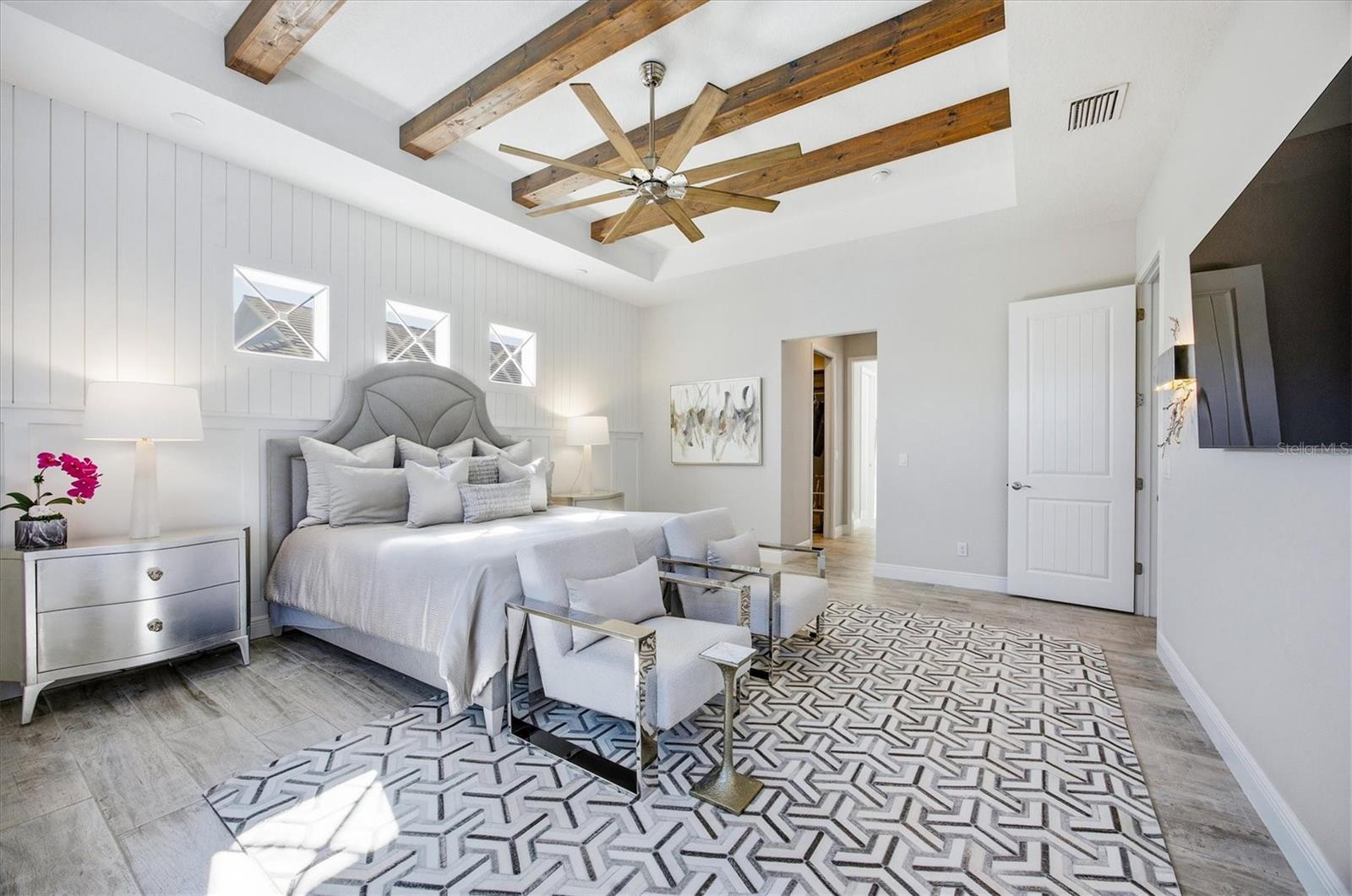 Image 32 of 70 For 3467 Compound Court