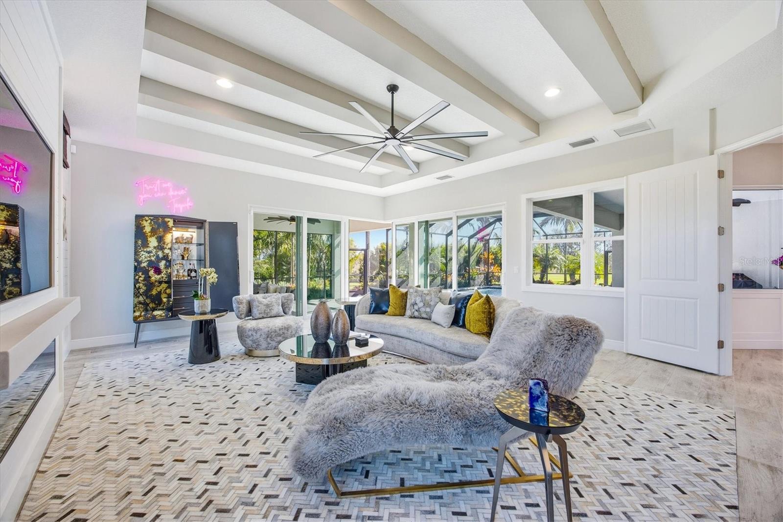 Image 44 of 70 For 3467 Compound Court