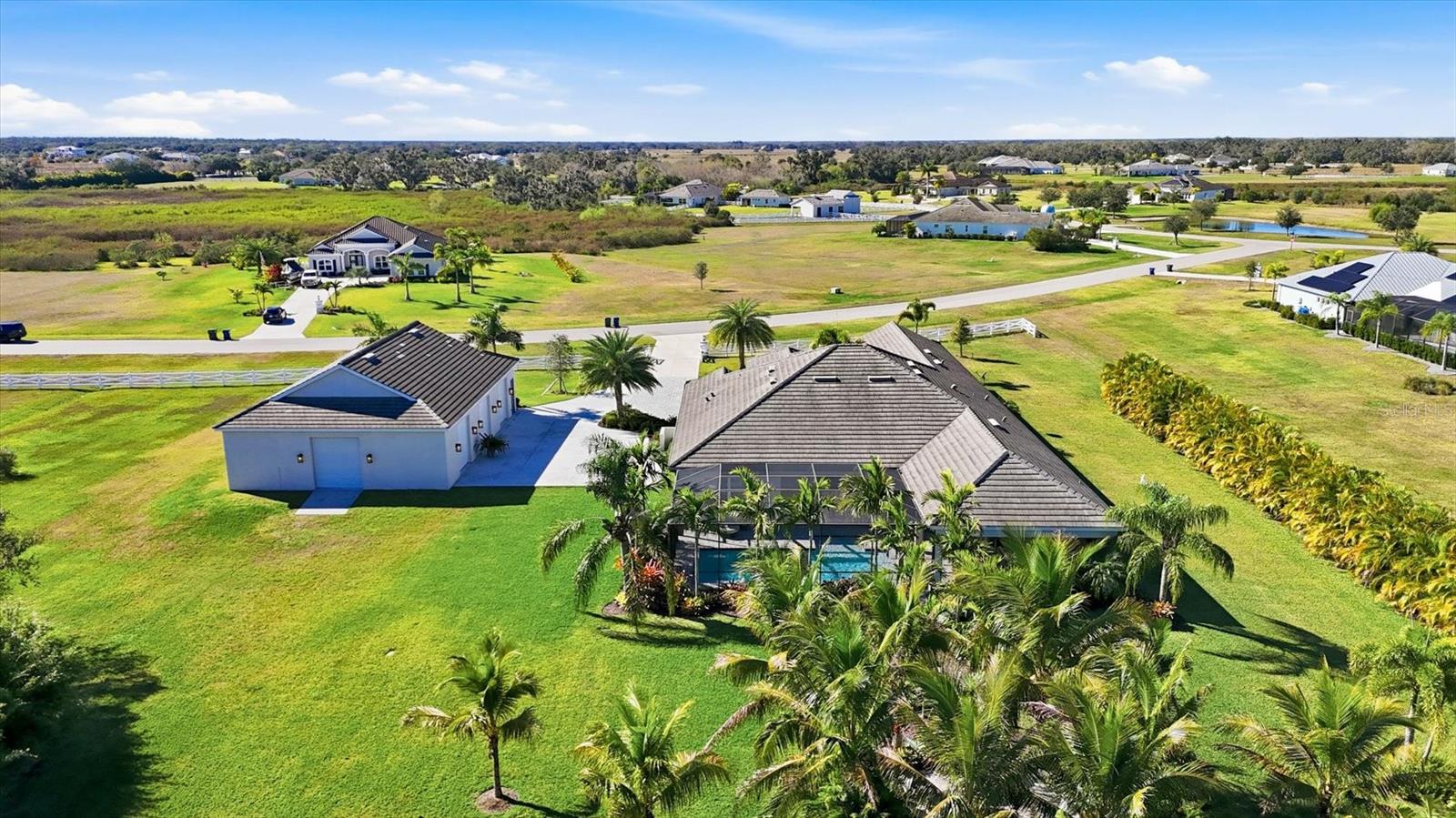 Image 6 of 70 For 3467 Compound Court