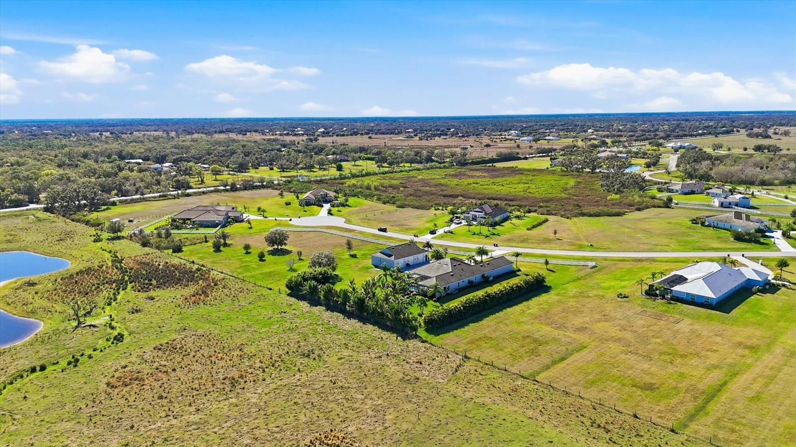 Image 63 of 70 For 3467 Compound Court