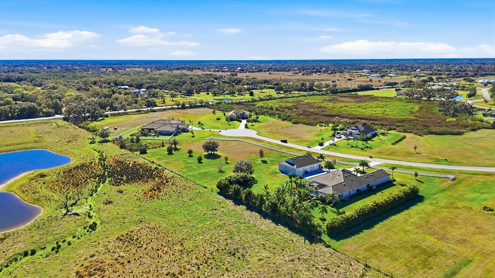 Image 66 of 70 For 3467 Compound Court