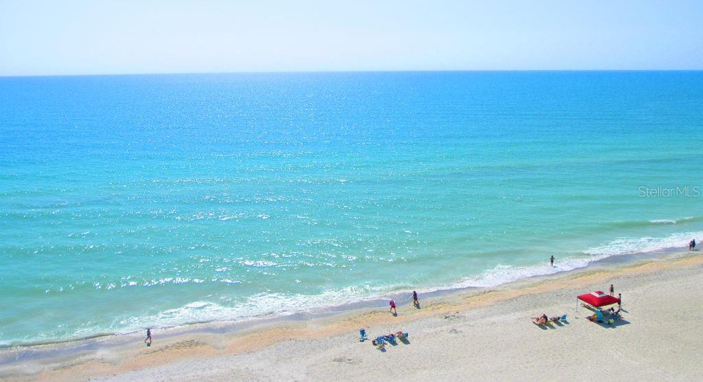 Listing photo id 28 for 915 Beach Road 216