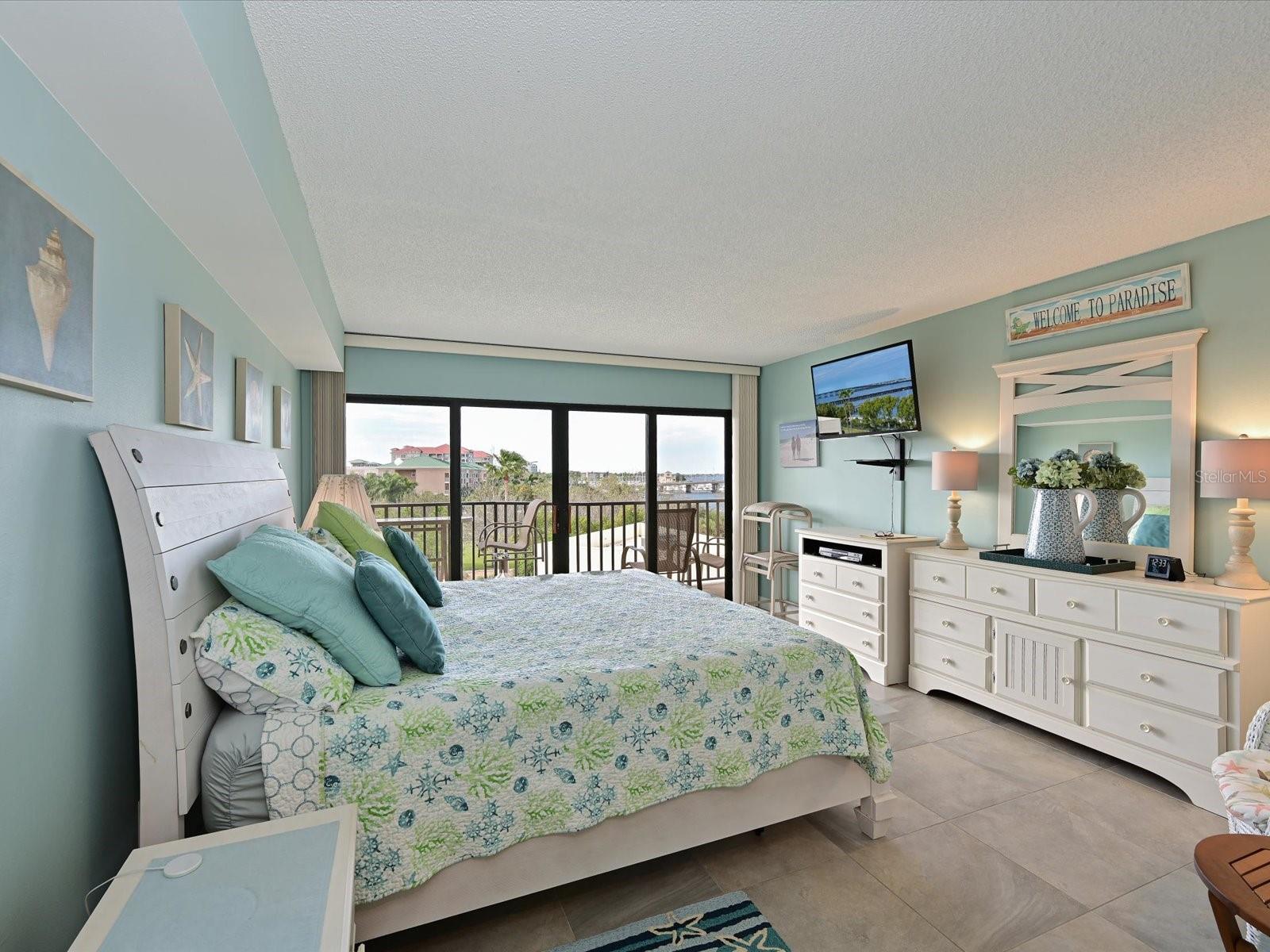 Image 14 of 28 For 204 3rd Street W 405