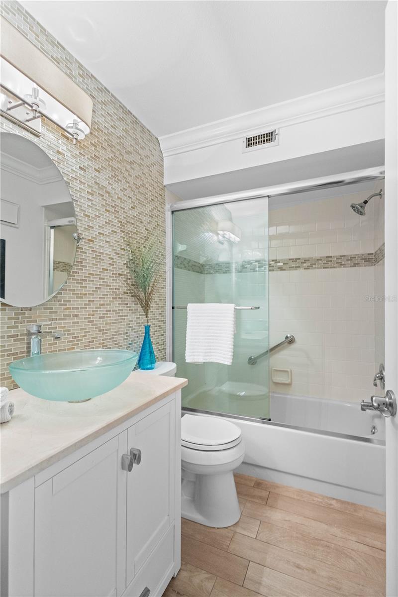 Image 17 of 41 For 837 Audubon Drive