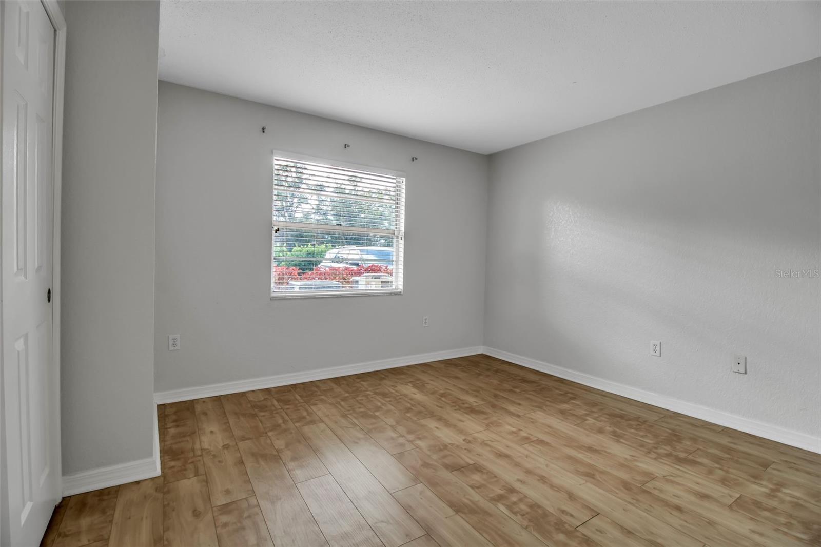 Image 17 of 33 For 960 La Costa Circle 3