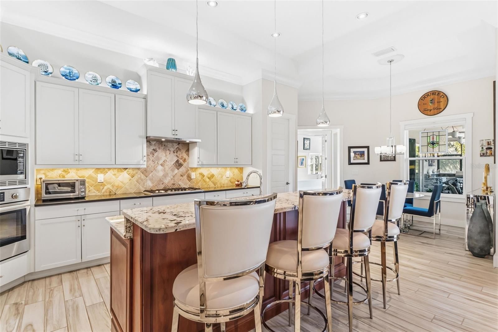 Image 12 of 49 For 14204 11th Terrace Ne