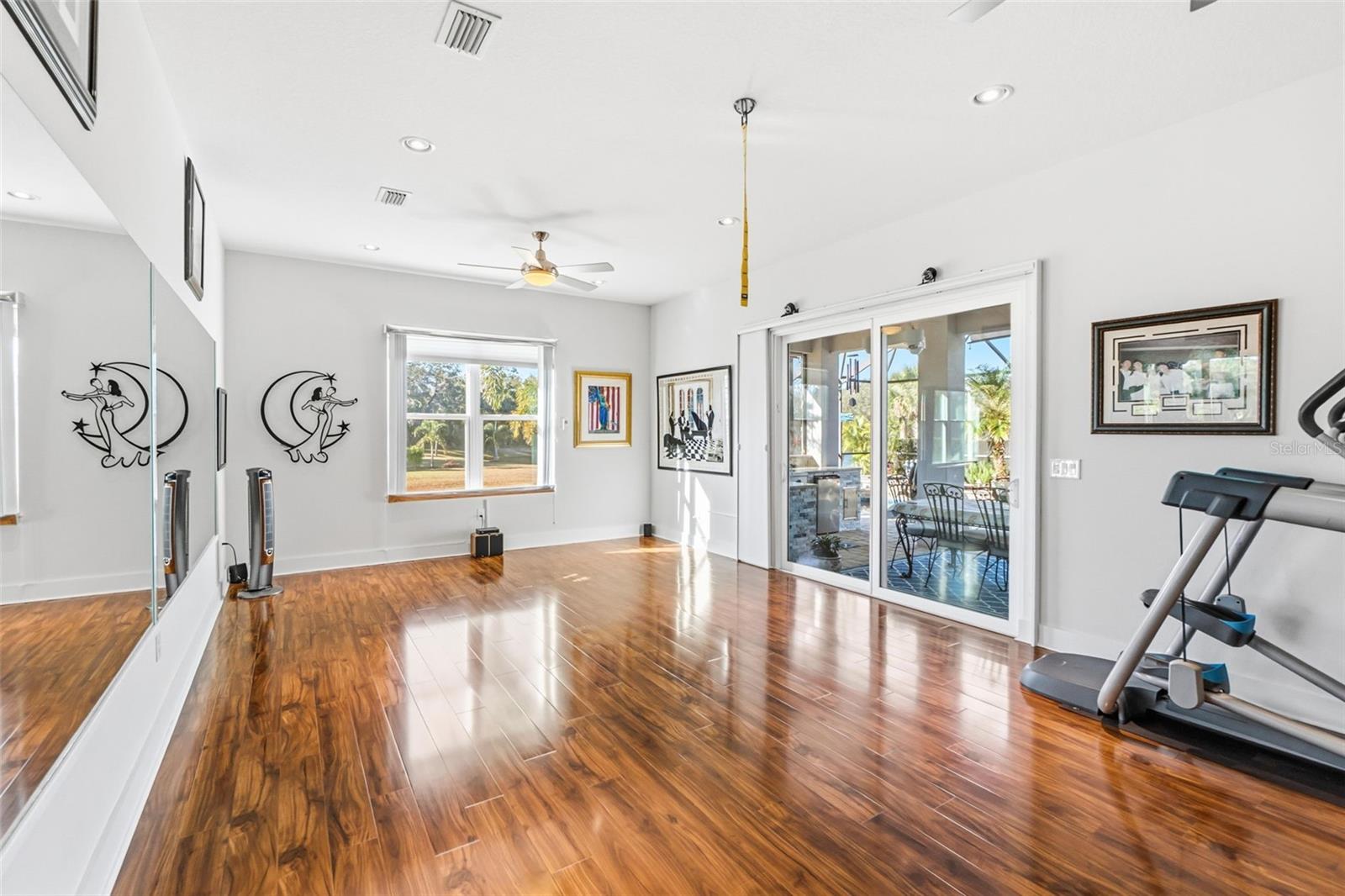 Image 15 of 49 For 14204 11th Terrace Ne