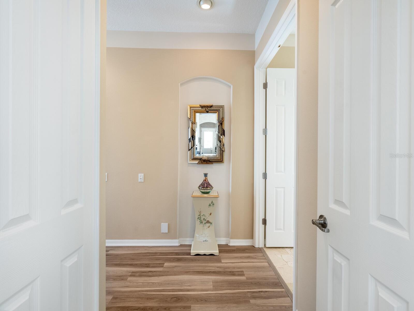 Image 26 of 100 For 7311 Westminster Court