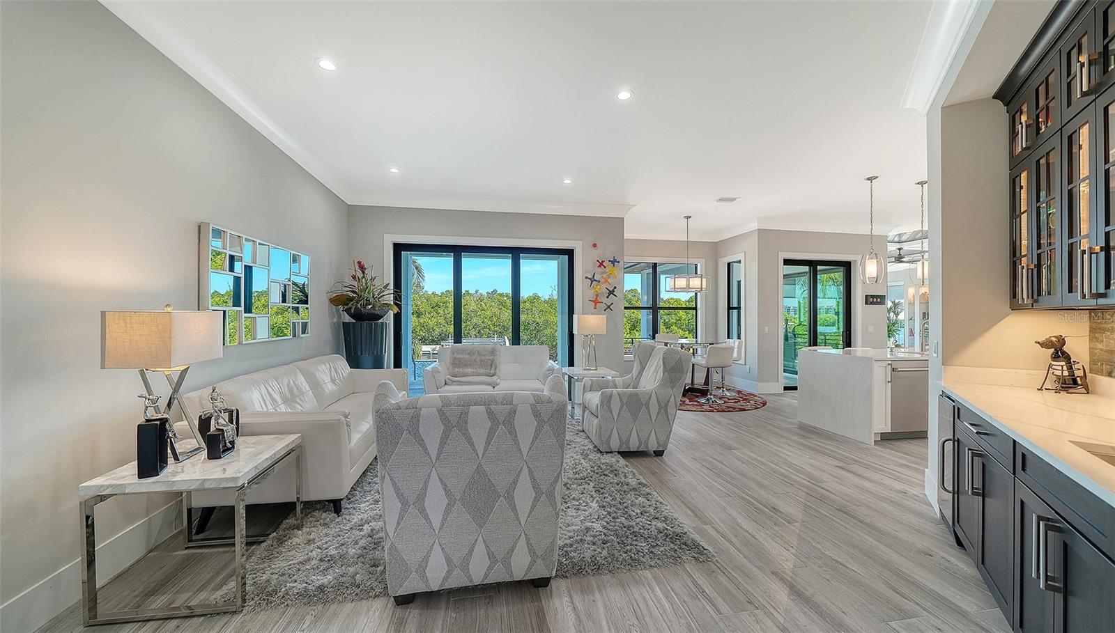 Image 11 of 96 For 5326 Siesta Cove Drive