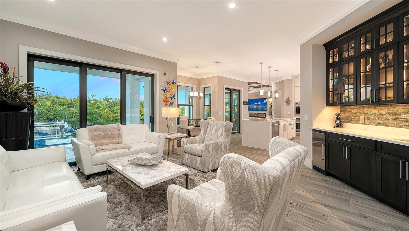 Image 13 of 96 For 5326 Siesta Cove Drive