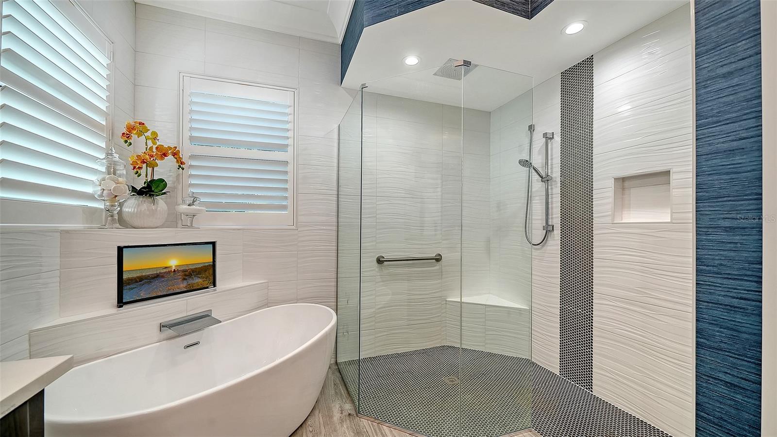 Image 48 of 96 For 5326 Siesta Cove Drive