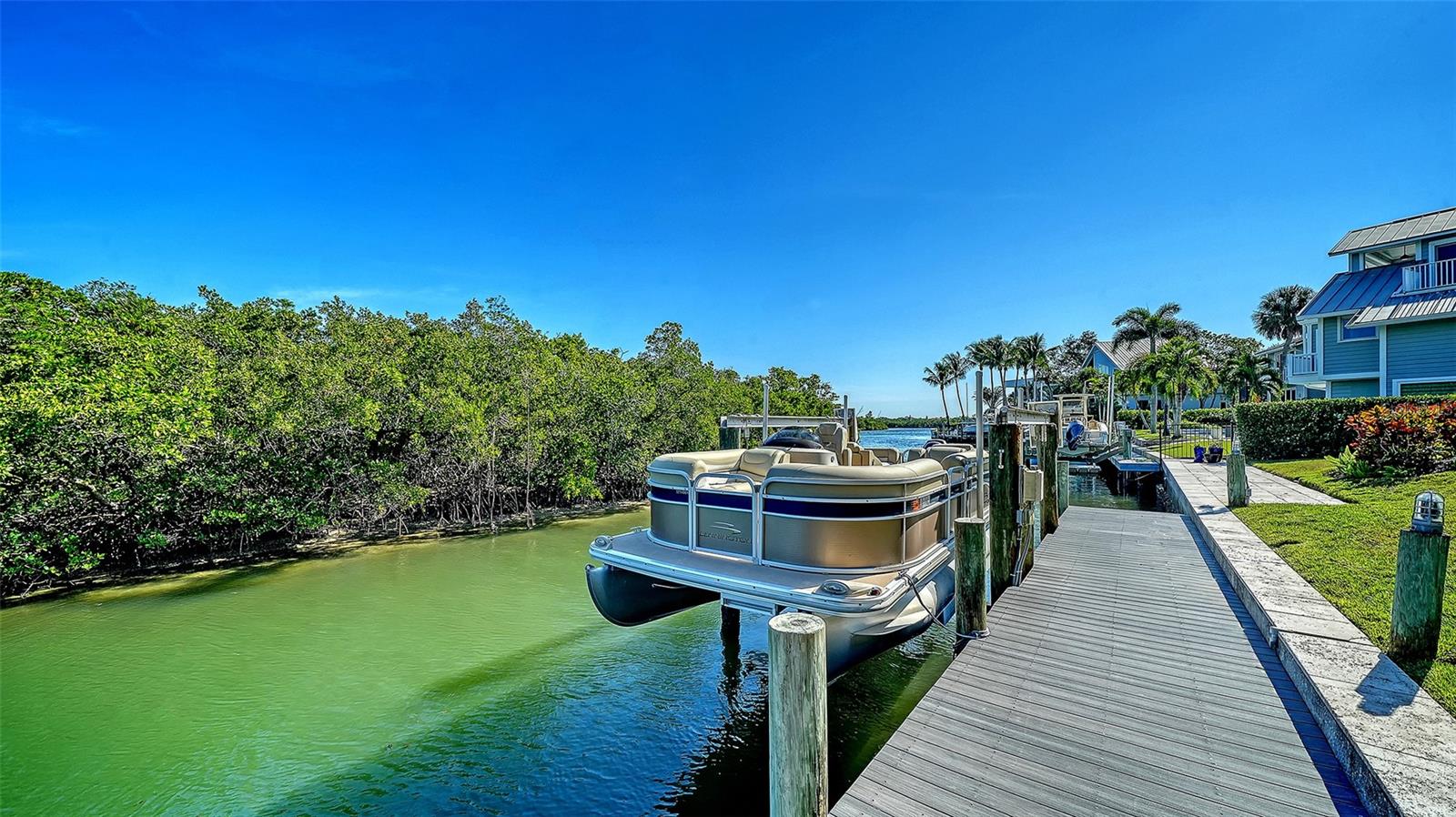 Image 91 of 96 For 5326 Siesta Cove Drive
