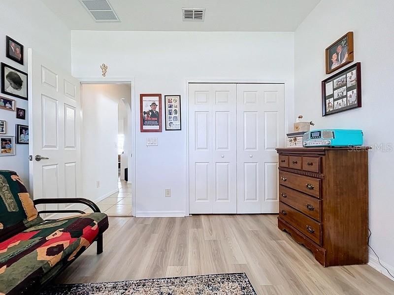 Image 24 of 35 For 2105 14th Street W