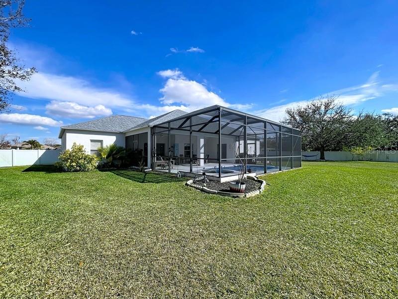 Image 28 of 35 For 2105 14th Street W