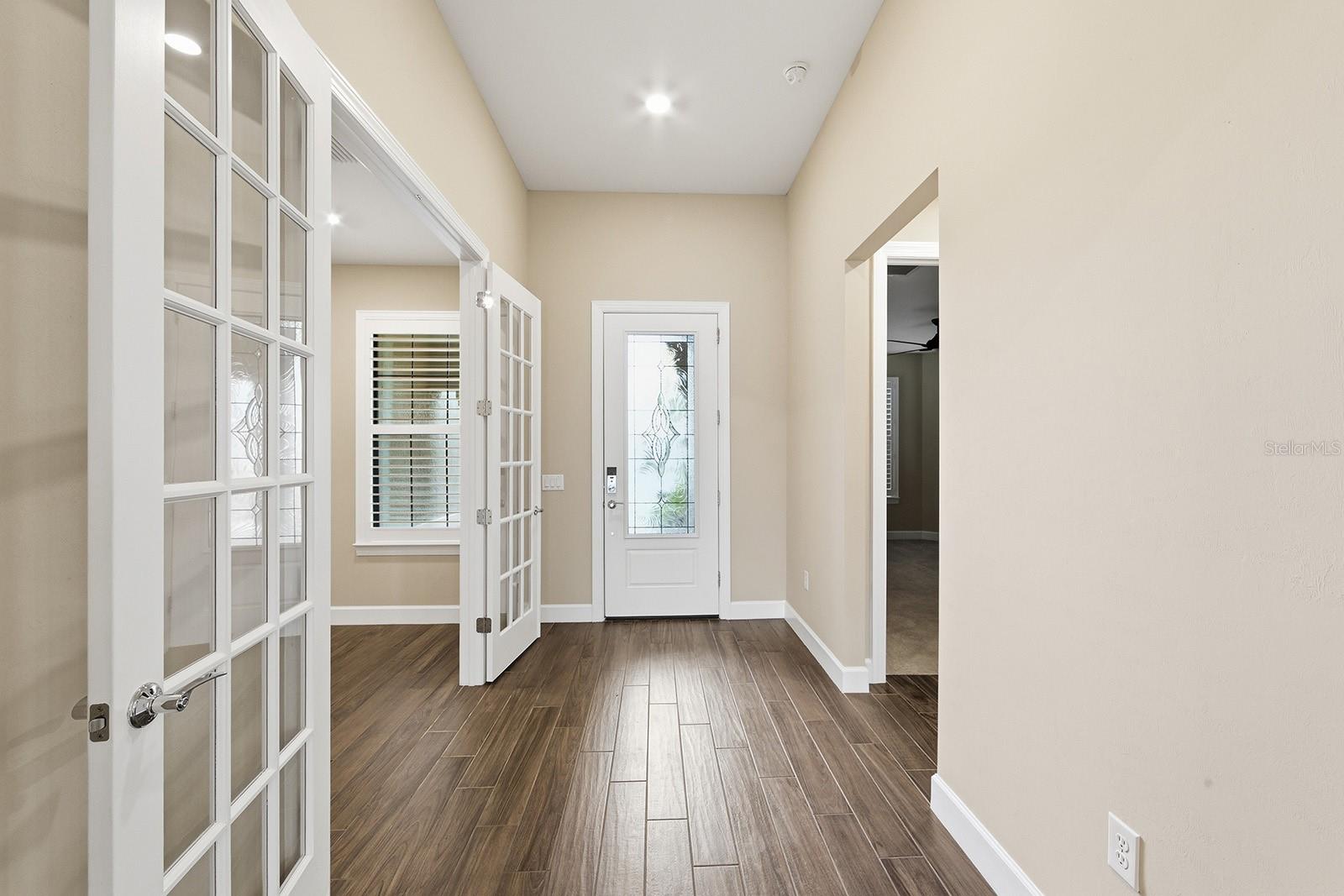 Image 4 of 90 For 17802 Eastbrook Terrace