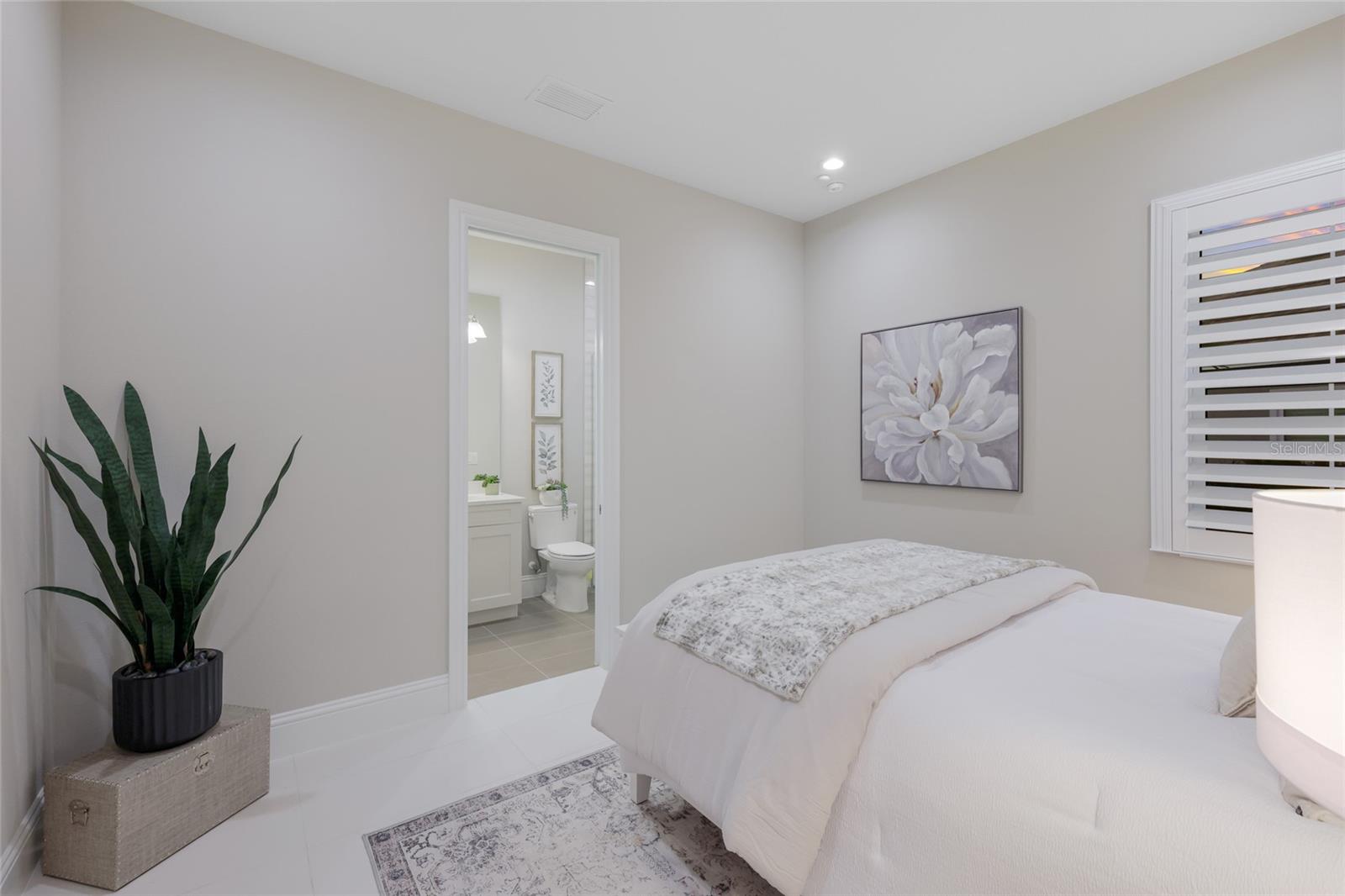 Image 36 of 82 For 7923 Bowspirit Way