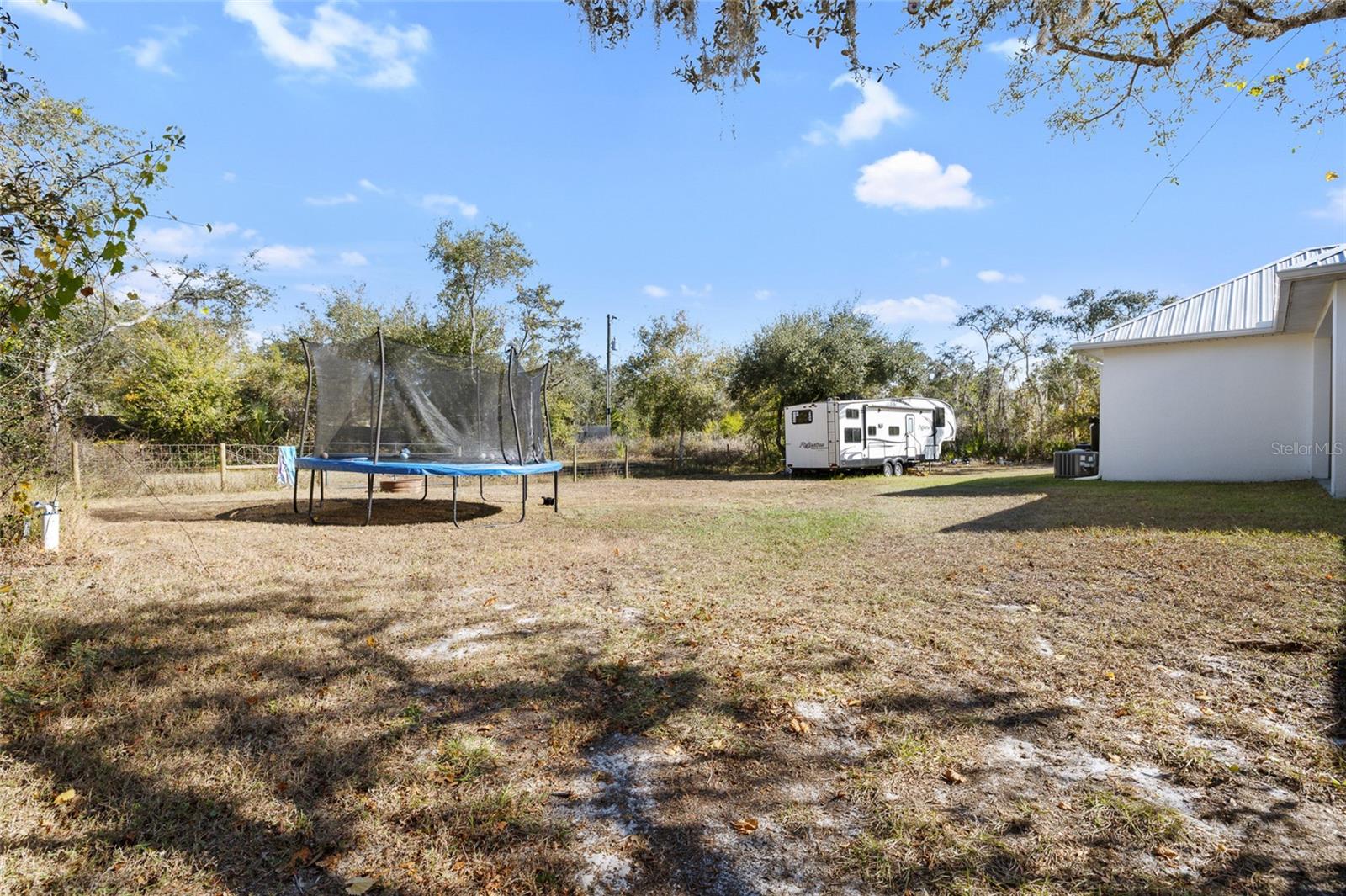 Image 25 of 31 For 33634 Washington Loop Road