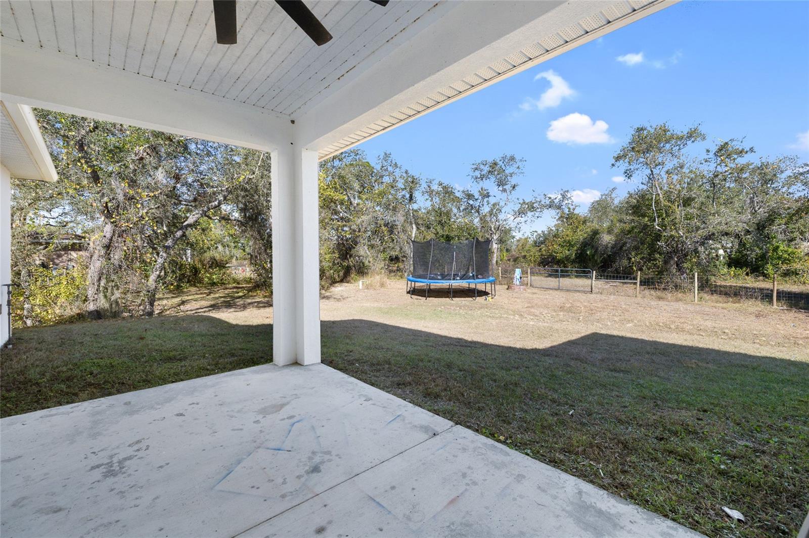 Image 26 of 31 For 33634 Washington Loop Road