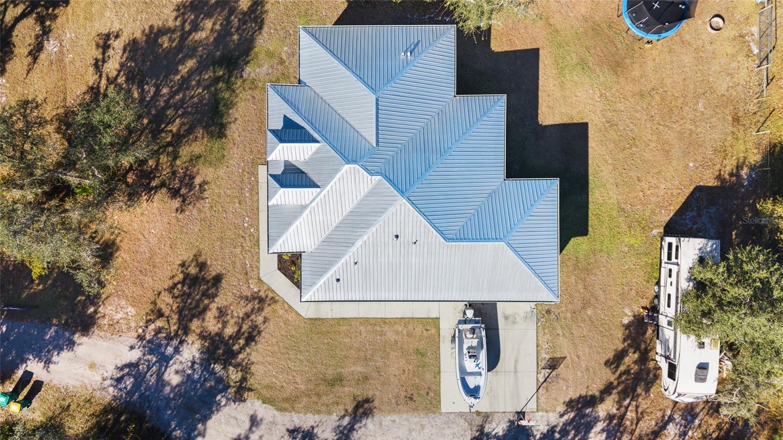 Image 29 of 31 For 33634 Washington Loop Road