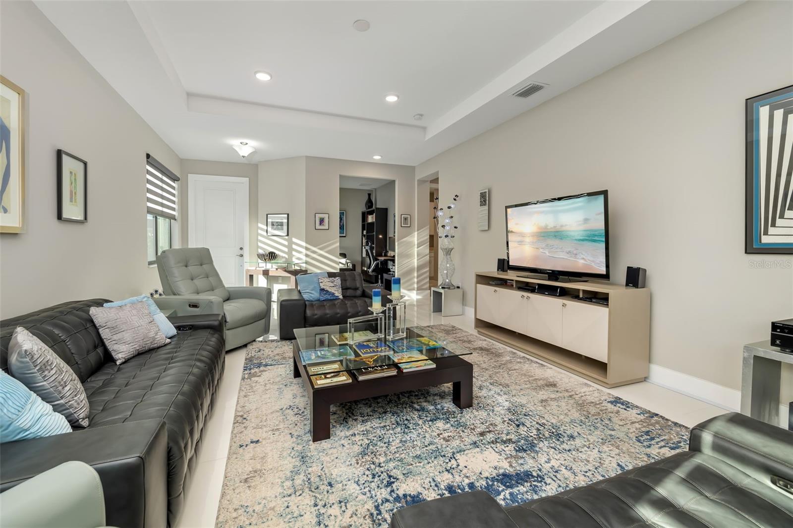 Image 15 of 62 For 5244 Barnett Circle