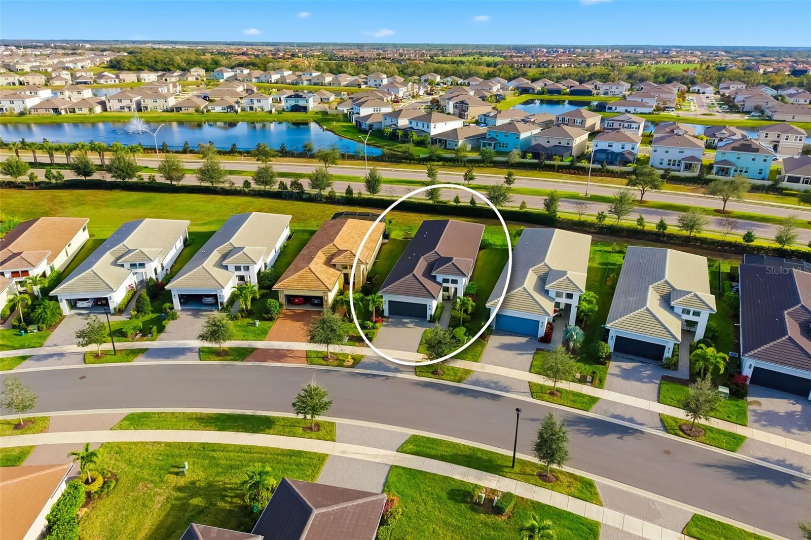 Image 3 of 62 For 5244 Barnett Circle