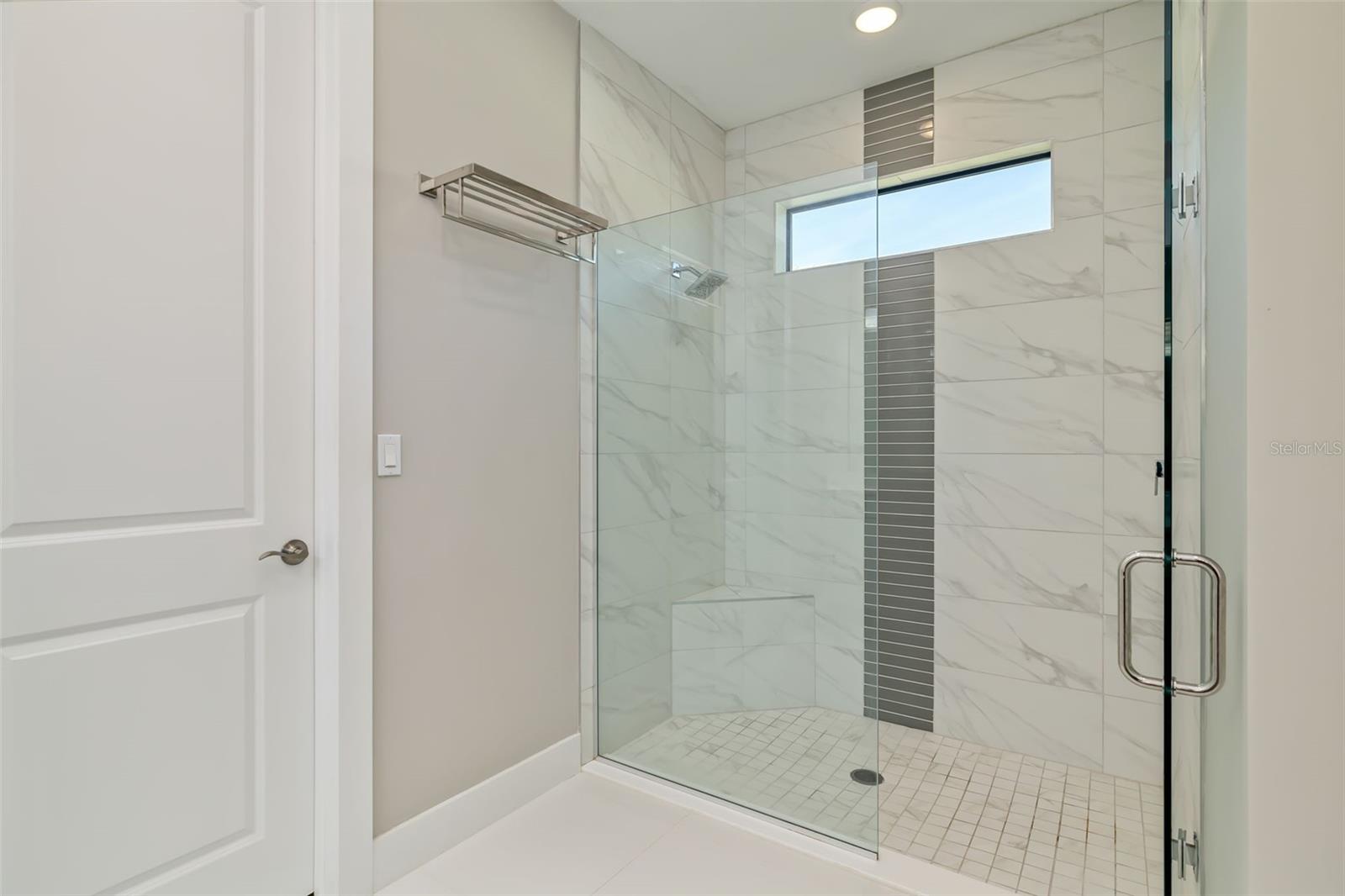 Image 31 of 62 For 5244 Barnett Circle