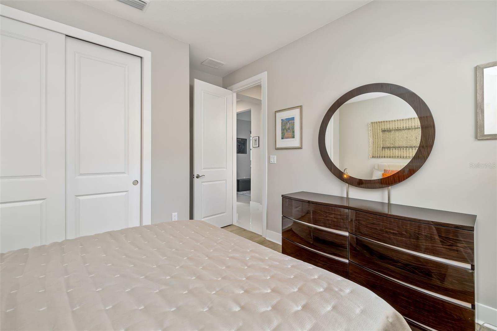 Image 34 of 62 For 5244 Barnett Circle