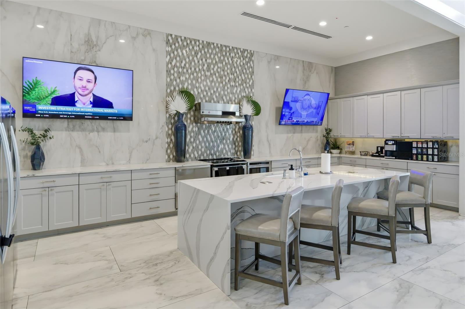 Image 46 of 62 For 5244 Barnett Circle