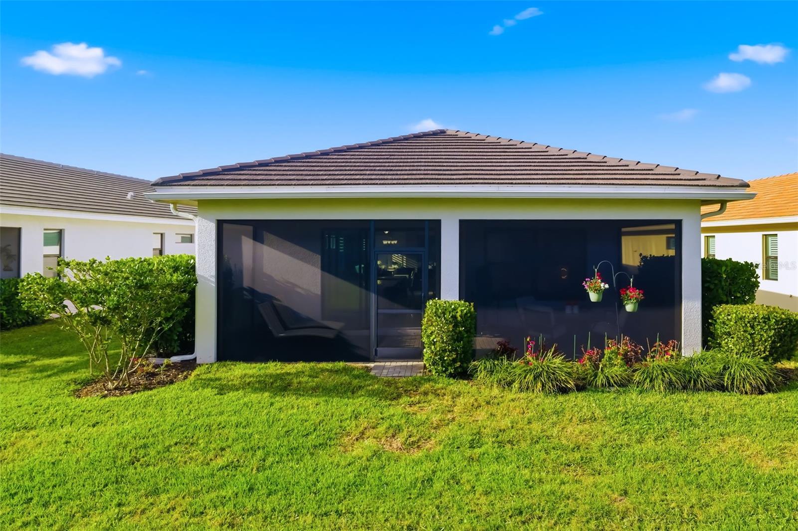 Image 5 of 62 For 5244 Barnett Circle