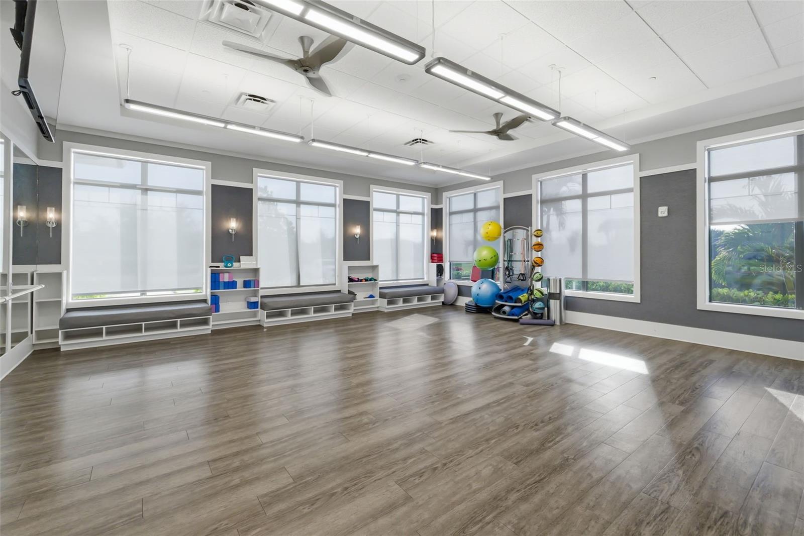 Image 52 of 62 For 5244 Barnett Circle