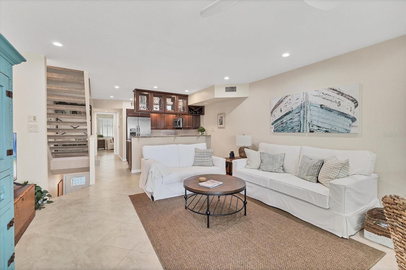 Image 15 of 53 For 380 Pinellas Bayway S B