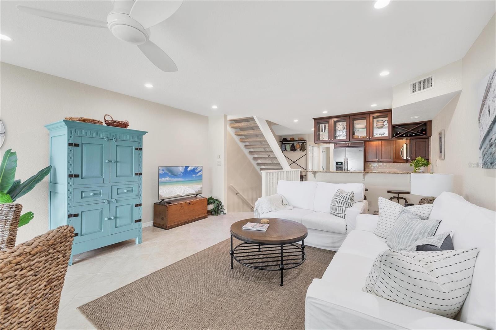 Image 16 of 53 For 380 Pinellas Bayway S B