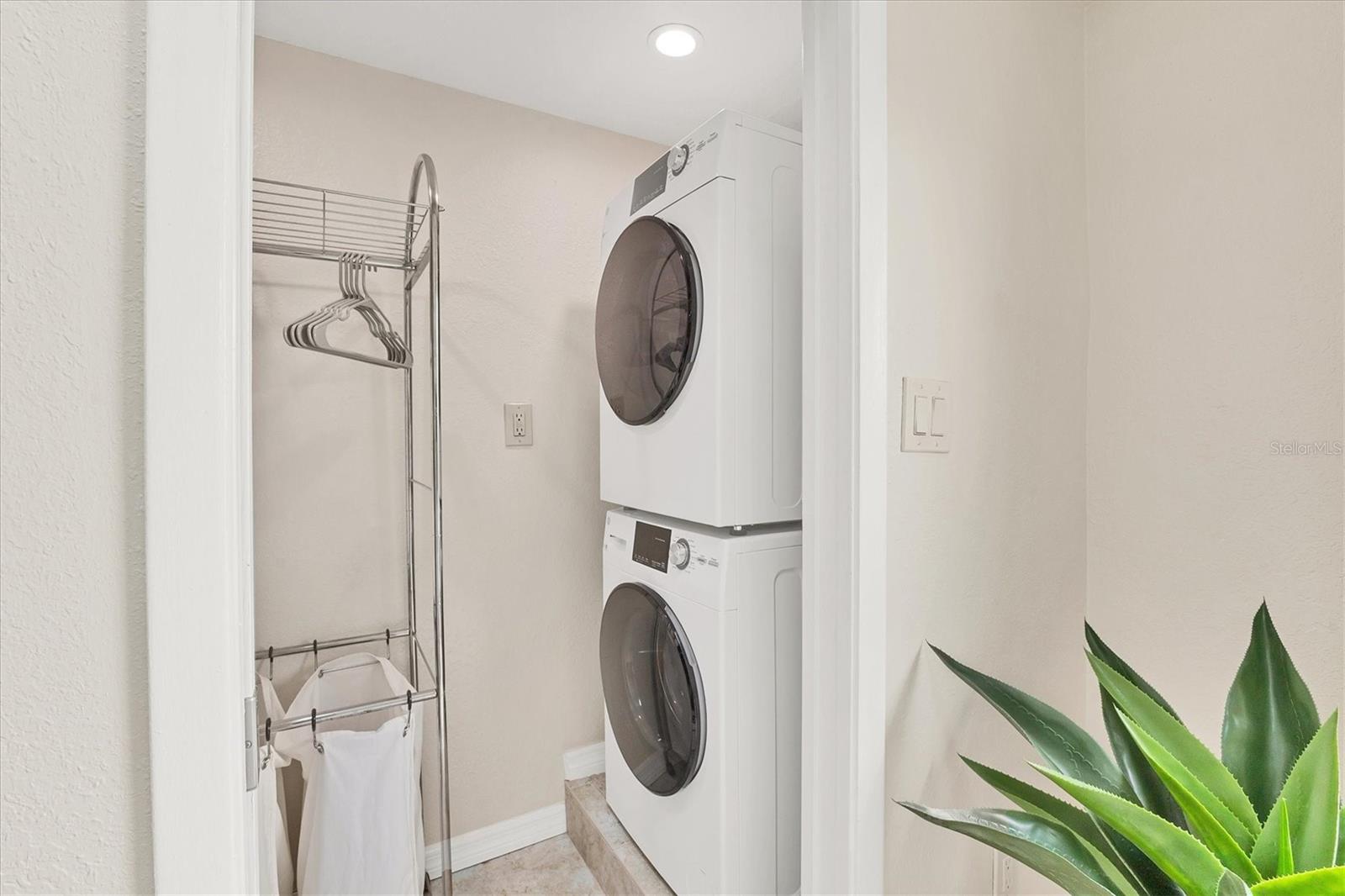 Image 37 of 53 For 380 Pinellas Bayway S B