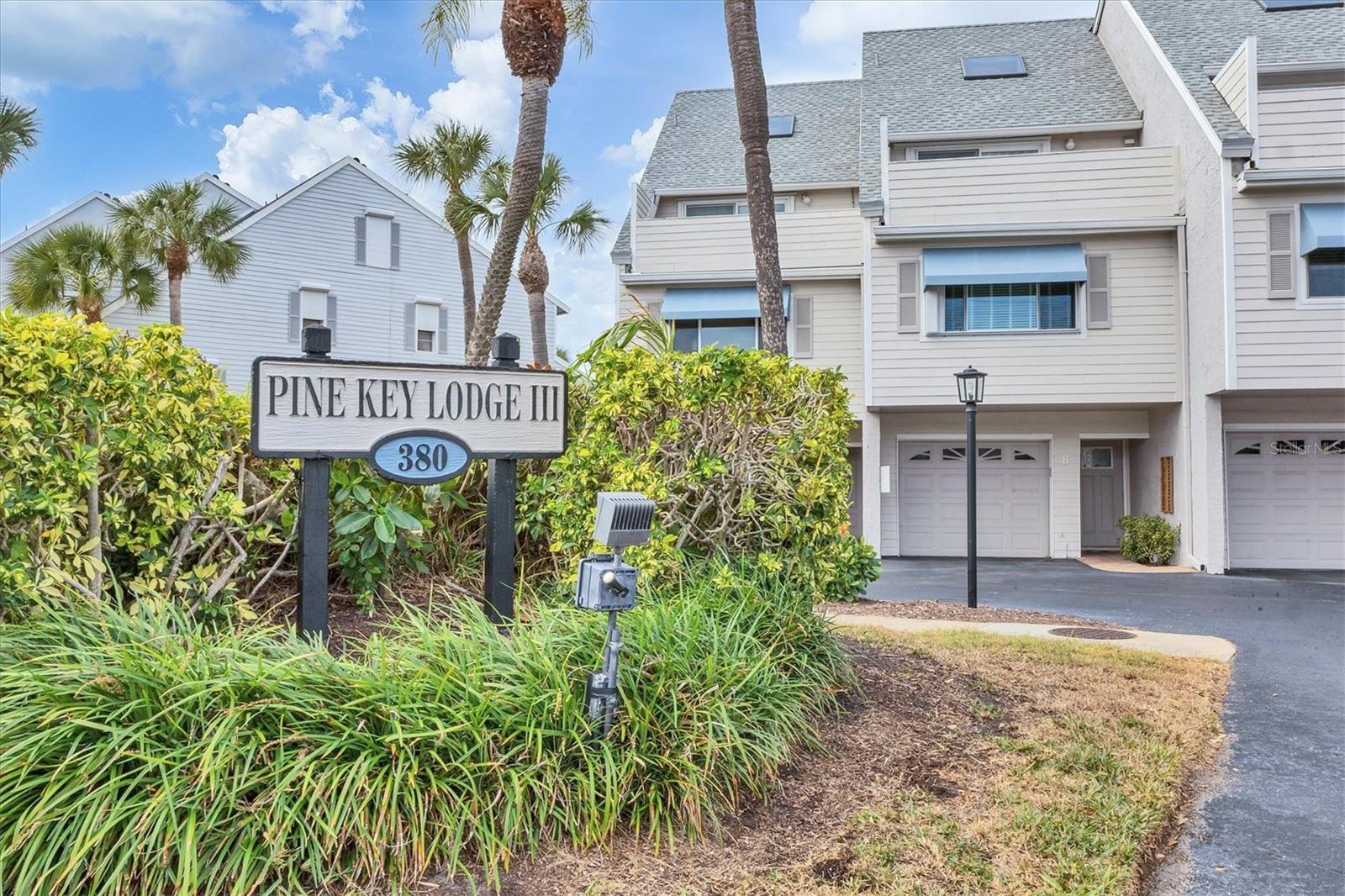 Image 5 of 53 For 380 Pinellas Bayway S B