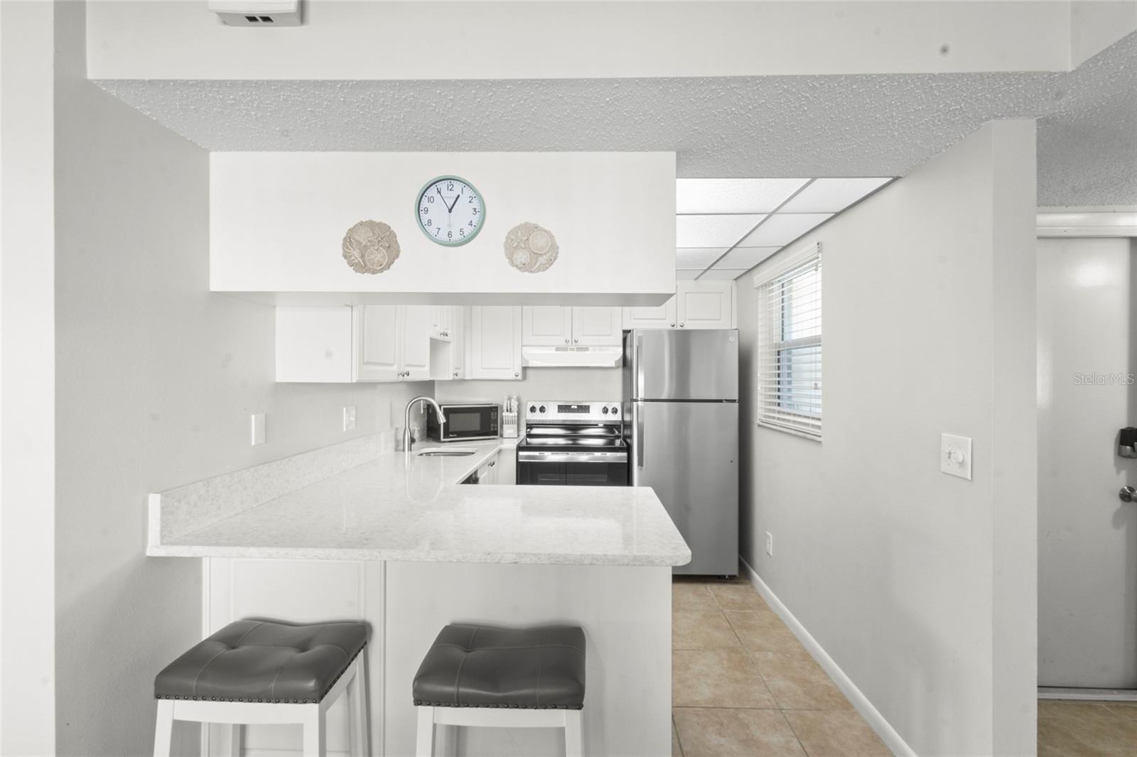 Image 10 of 39 For 7193 Country Club Drive N 140