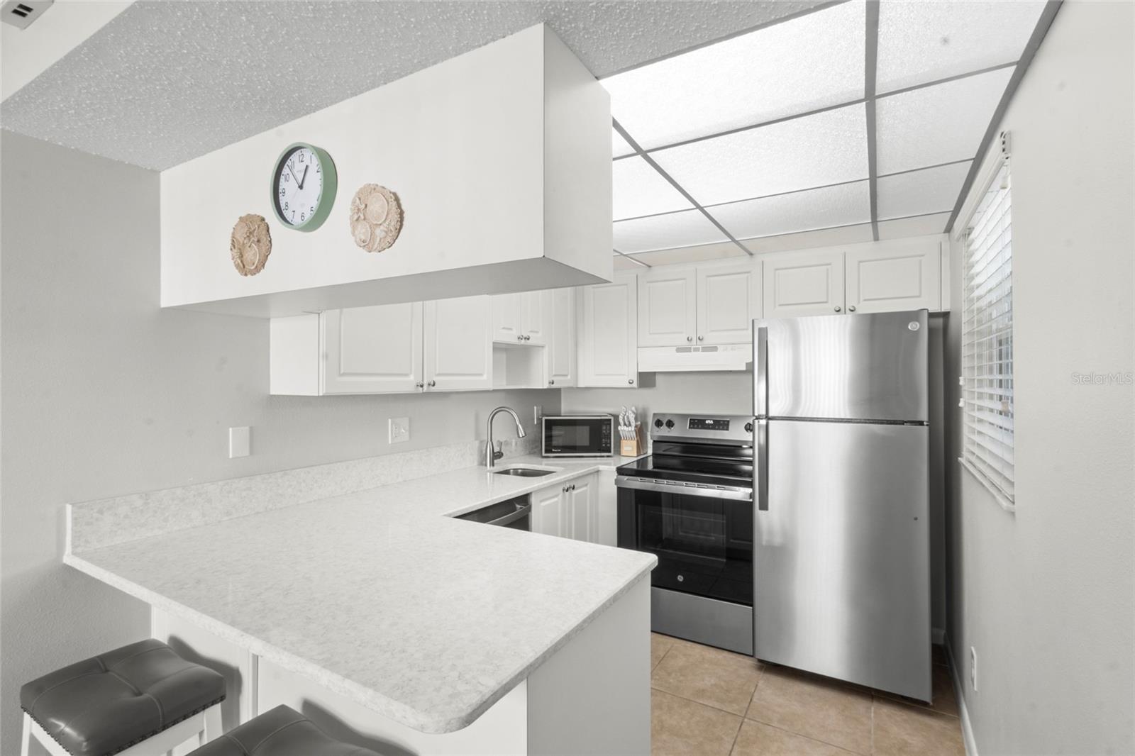 Image 9 of 39 For 7193 Country Club Drive N 140