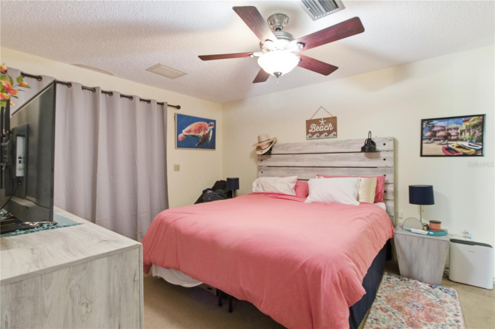 Image 21 of 33 For 1691 Fleetwood Drive