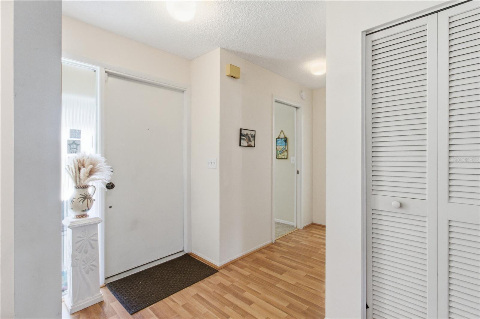 Image 7 of 33 For 1691 Fleetwood Drive