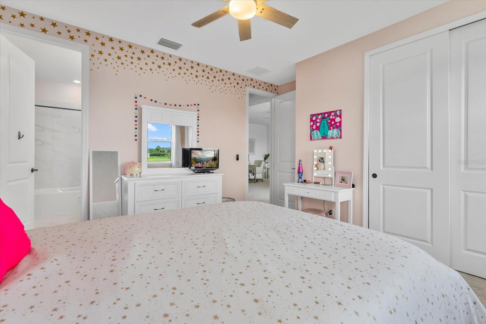 Image 13 of 34 For 16419 Paynes Mill Drive