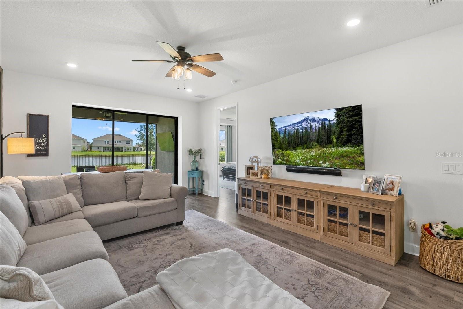 Image 28 of 34 For 16419 Paynes Mill Drive