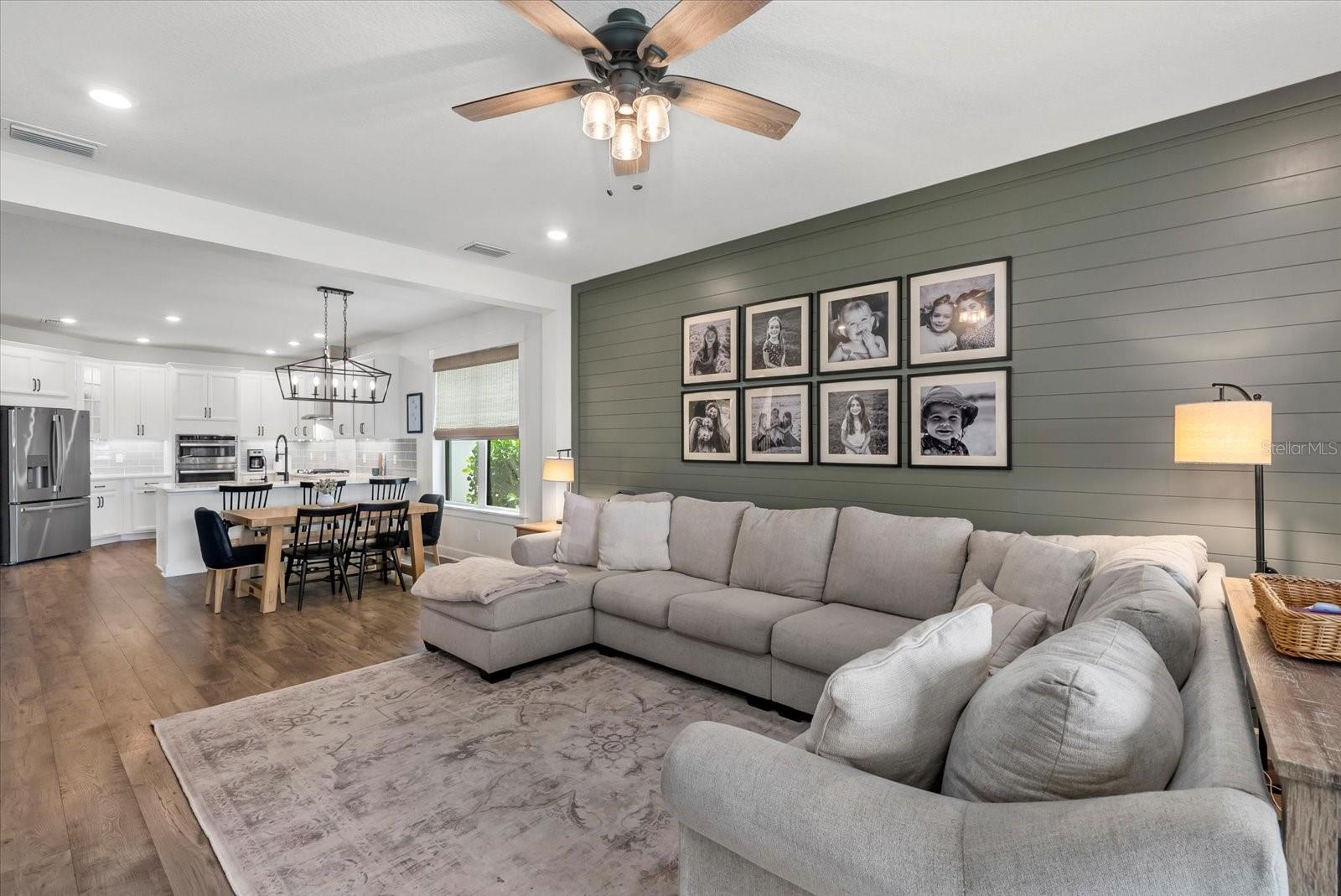 Image 3 of 34 For 16419 Paynes Mill Drive