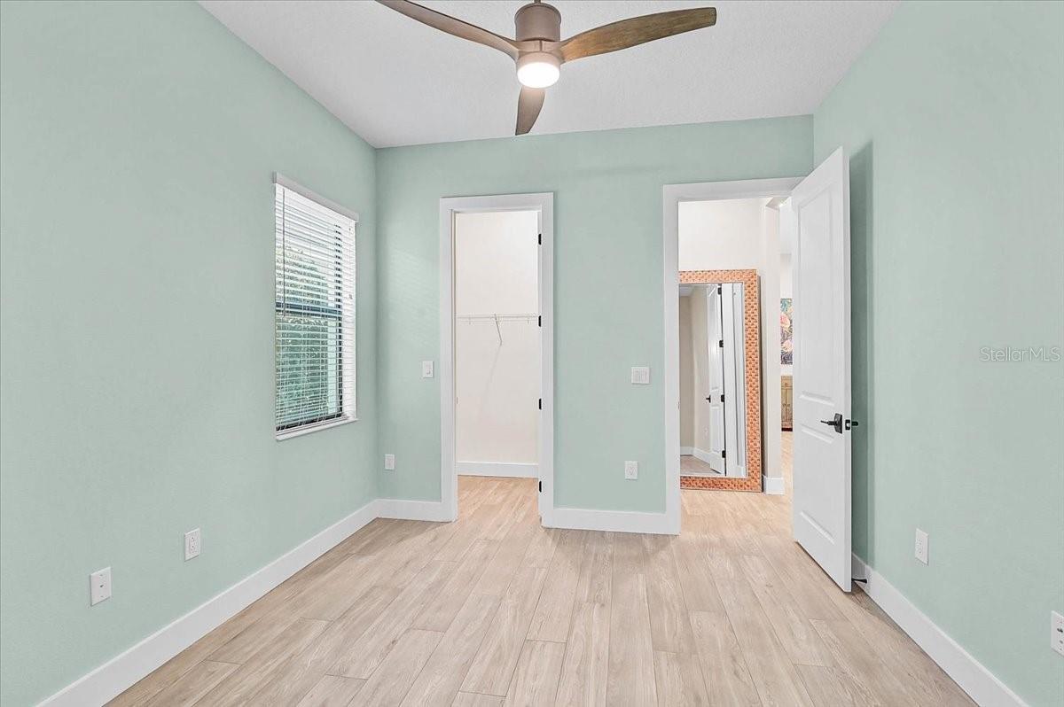 Image 22 of 48 For 4966 Kiva Circle