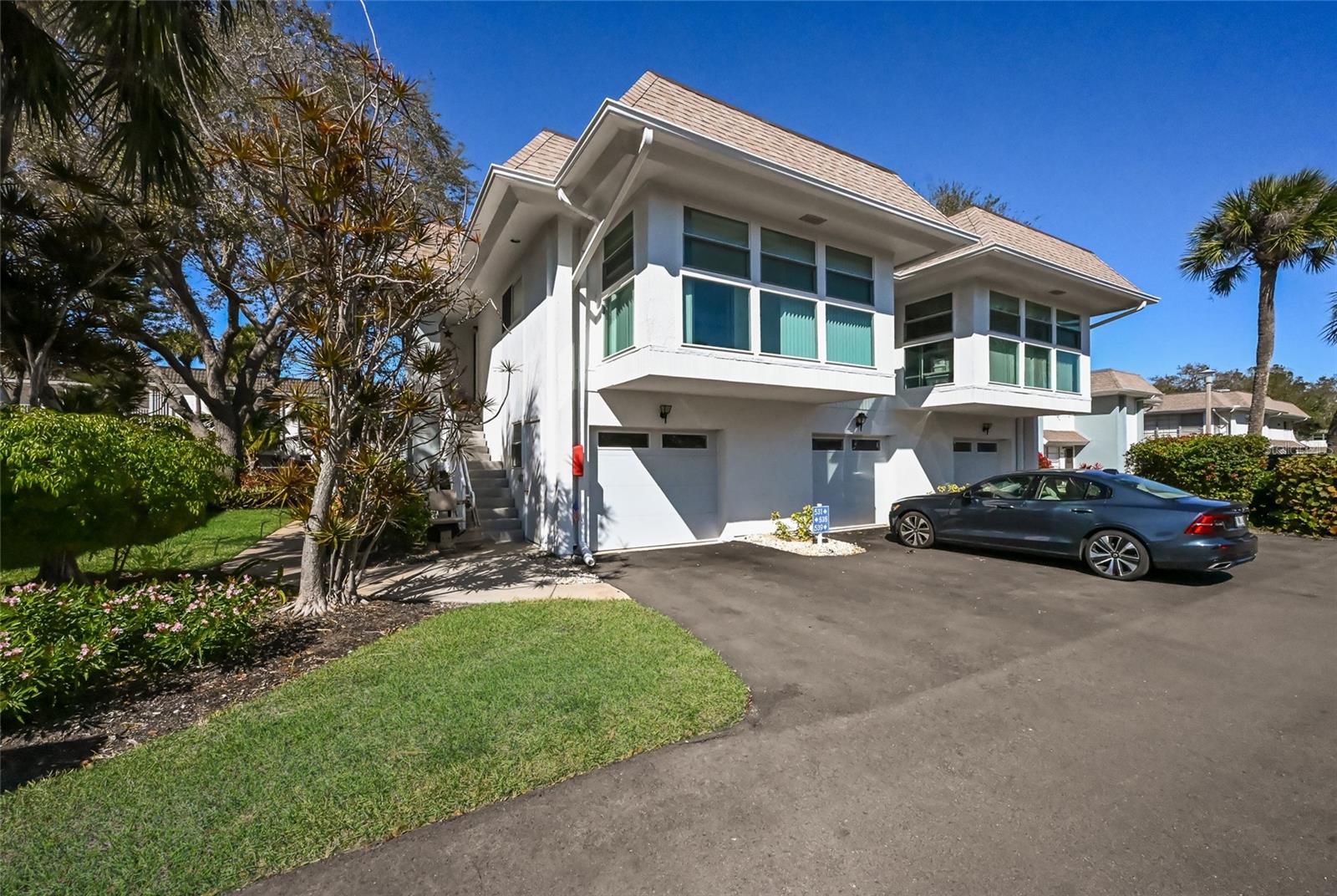 Details for 535 Sutton Place, LONGBOAT KEY, FL 34228