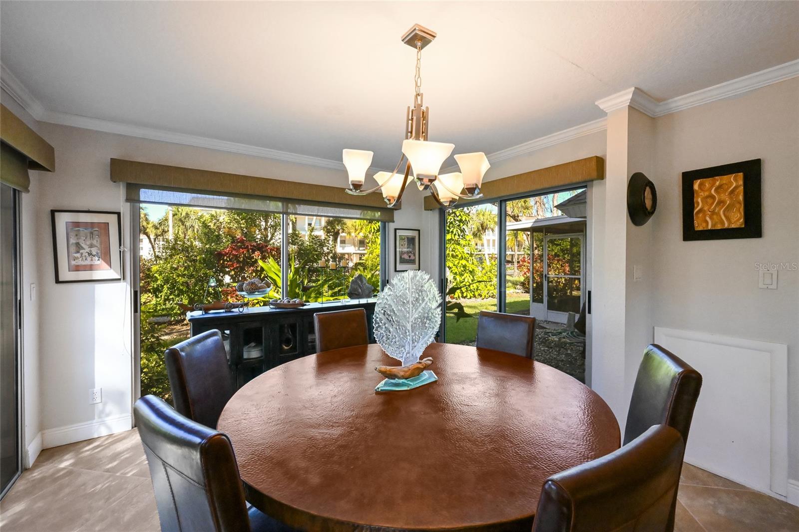 Image 15 of 43 For 535 Sutton Place