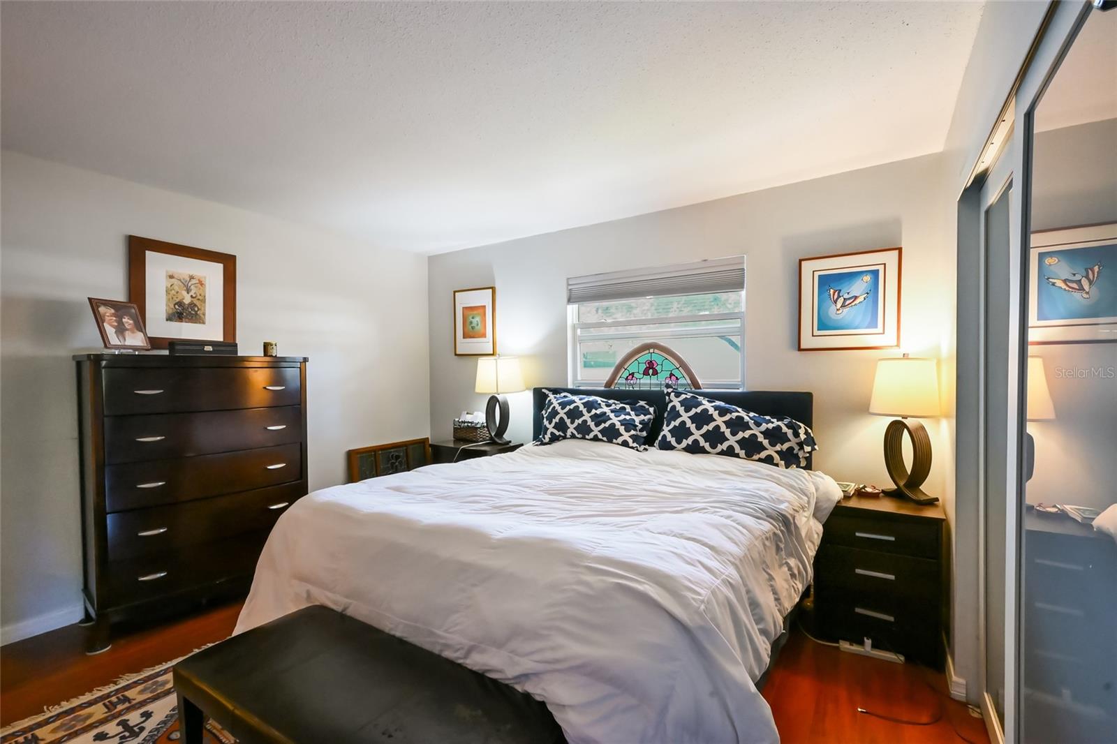 Image 18 of 43 For 535 Sutton Place