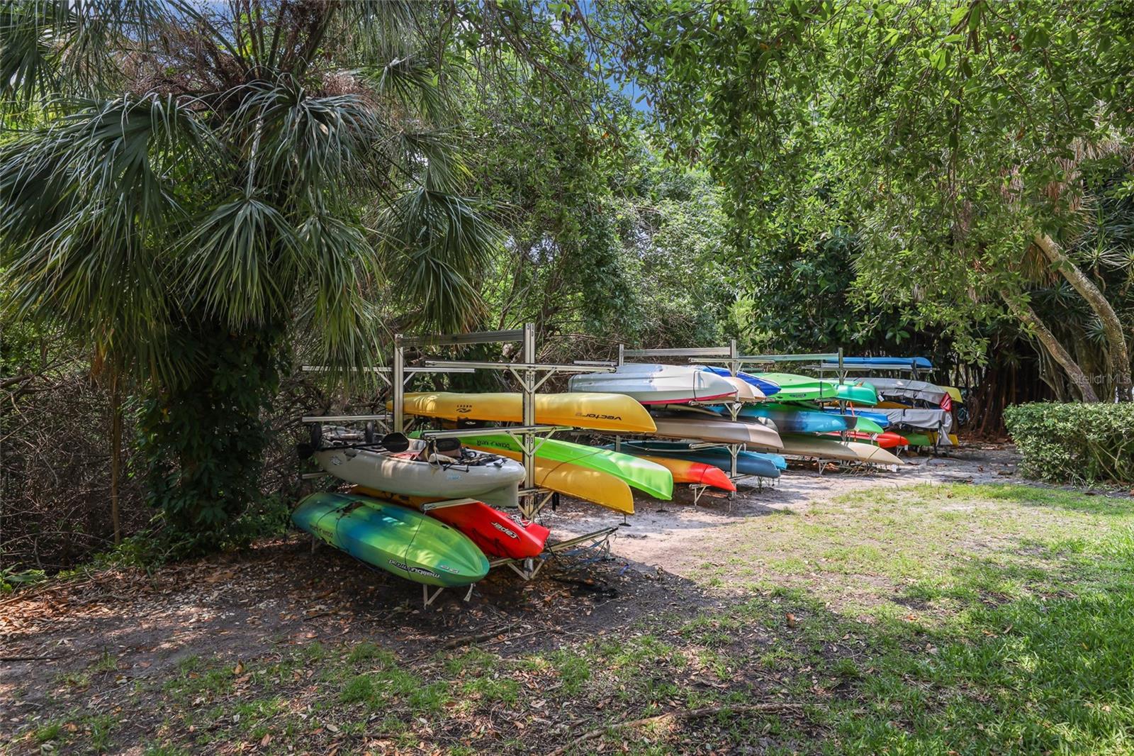 Image 36 of 43 For 535 Sutton Place