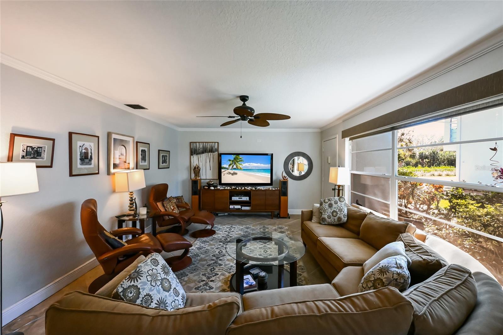 Image 8 of 43 For 535 Sutton Place