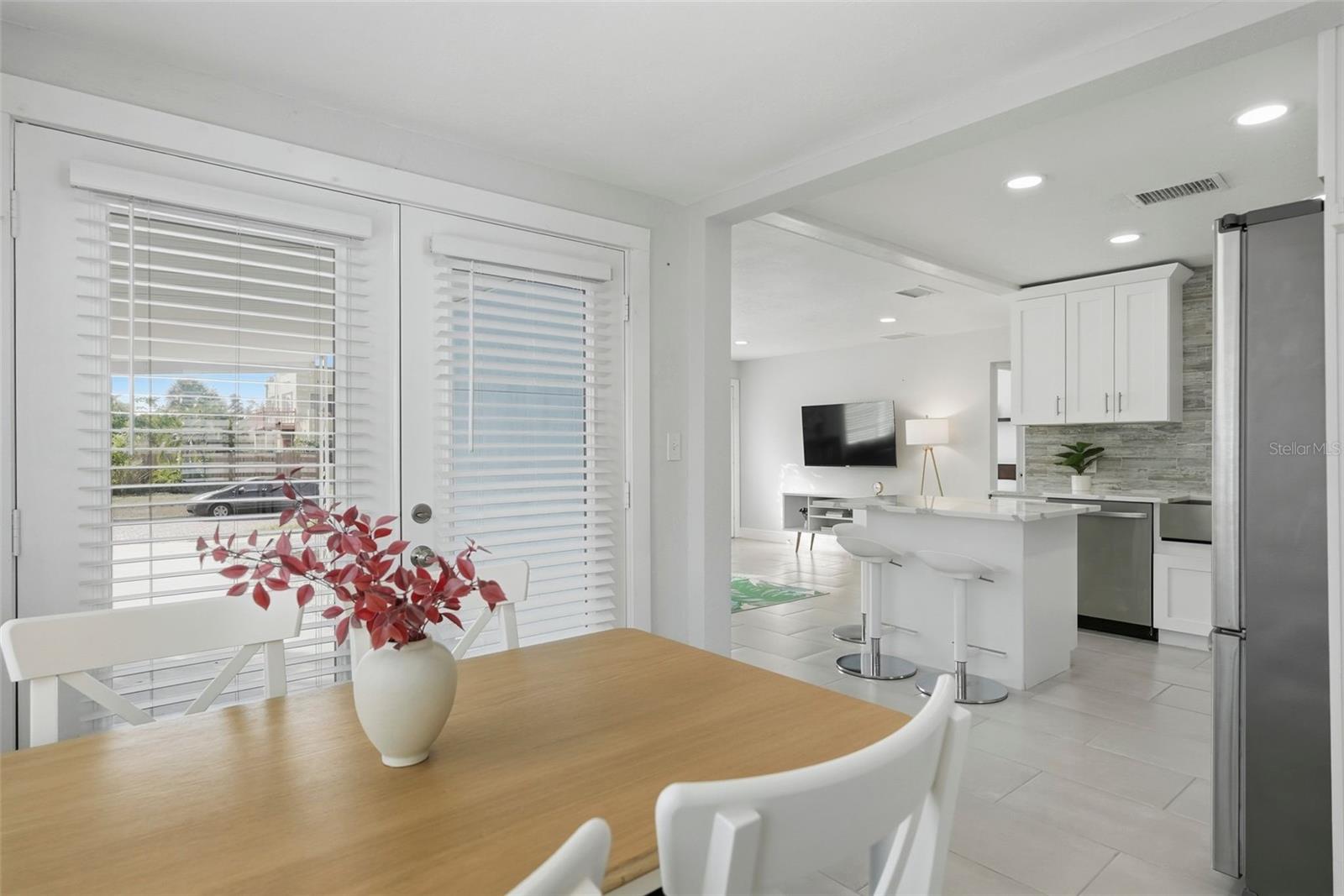 Image 11 of 44 For 6531 2nd Avenue S