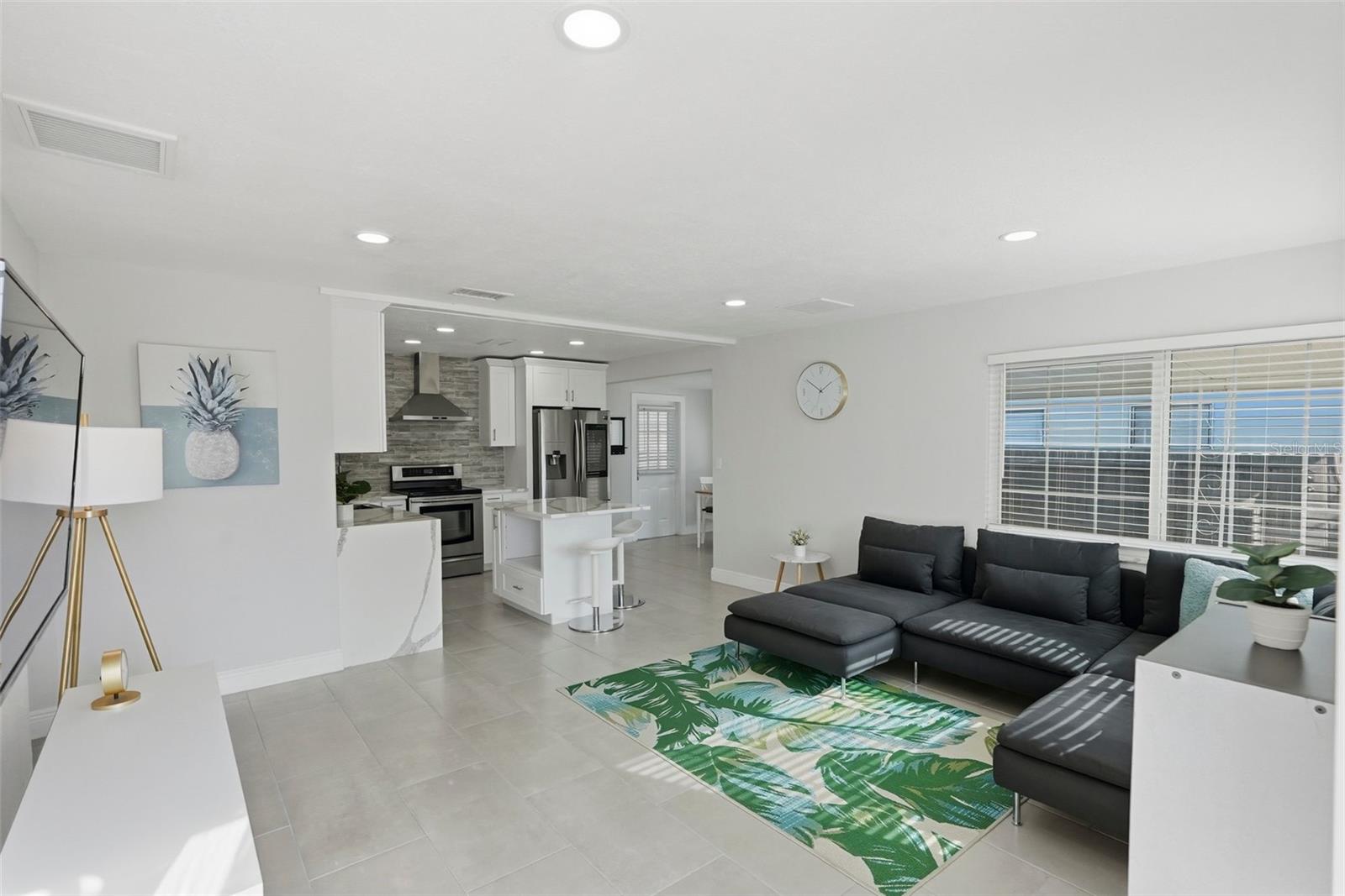 Image 24 of 44 For 6531 2nd Avenue S